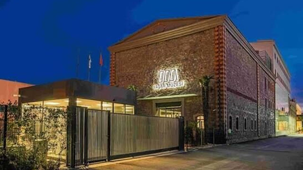 Yaşar Müzesi’nde Sanat Dolu Yolculuk: Göz Hizası Turları Devam Ediyor