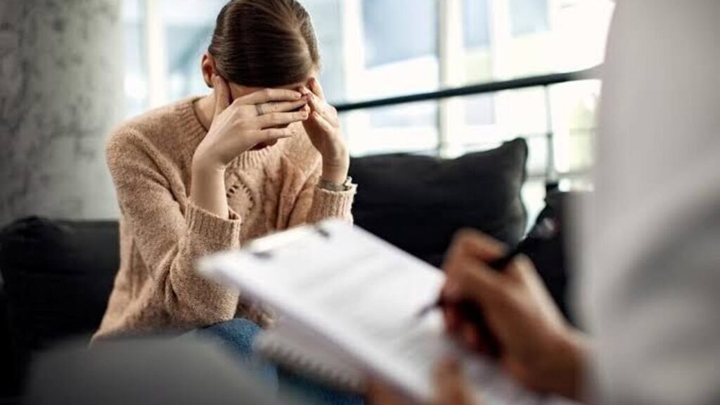 Psikoz nedir? Psikoz belirtileri nelerdir? Psikoz tedavisi nasıl yapılır?